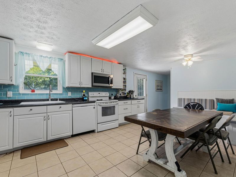 1680 Haft Drive, Reynoldsburg, OH 43068 Photo 6