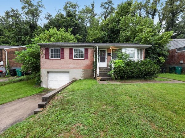 2129 St Leo Place, Cincinnati, OH 45211