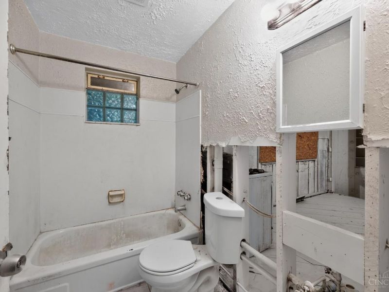 2129 St Leo Place, Cincinnati, OH 45211 Photo 17