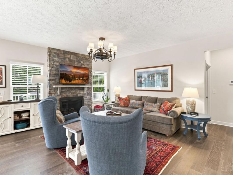 1128 Clover Field, Loveland, OH 45040 Photo 5