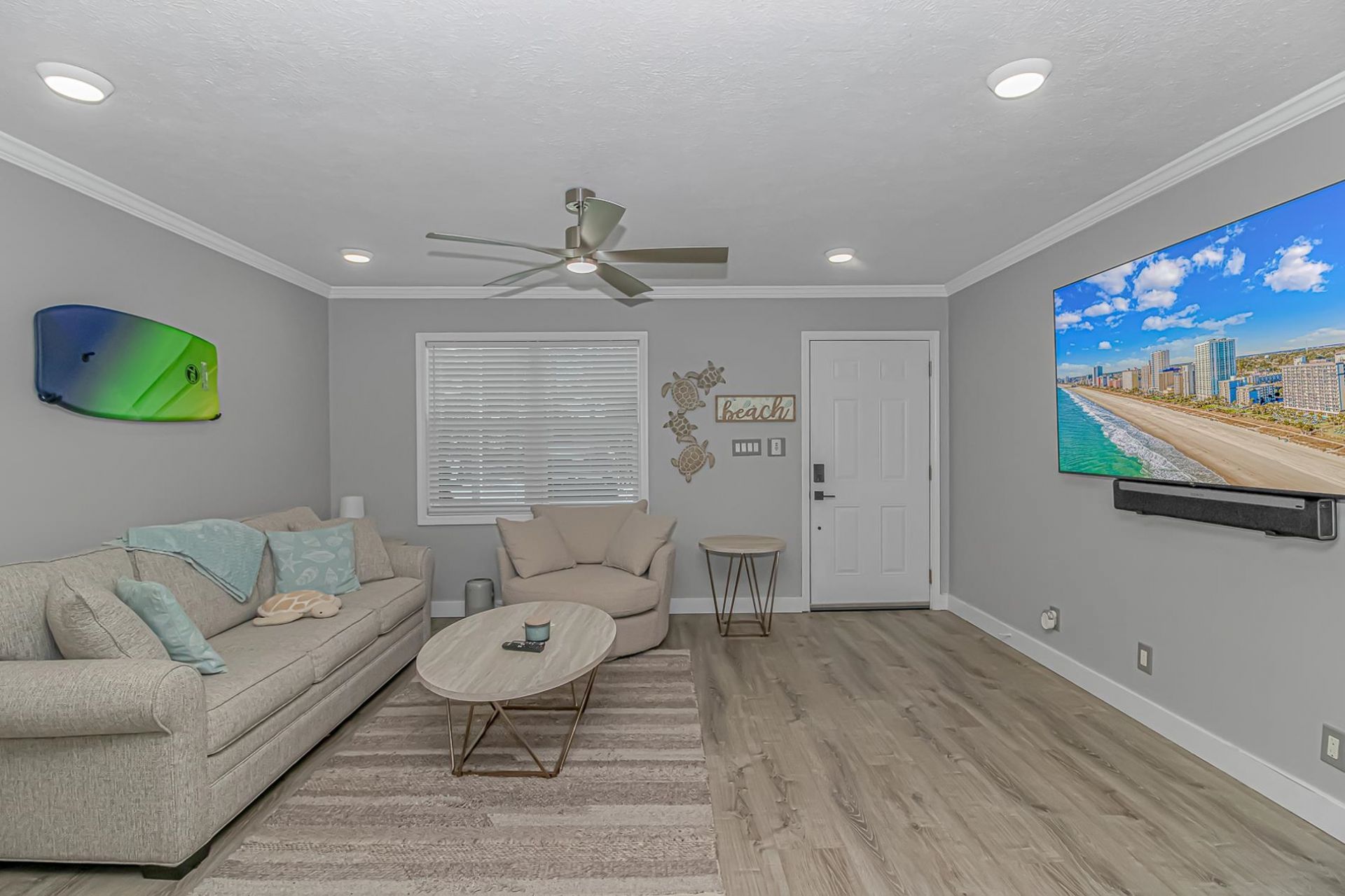 209 Cedar St. Photo 4