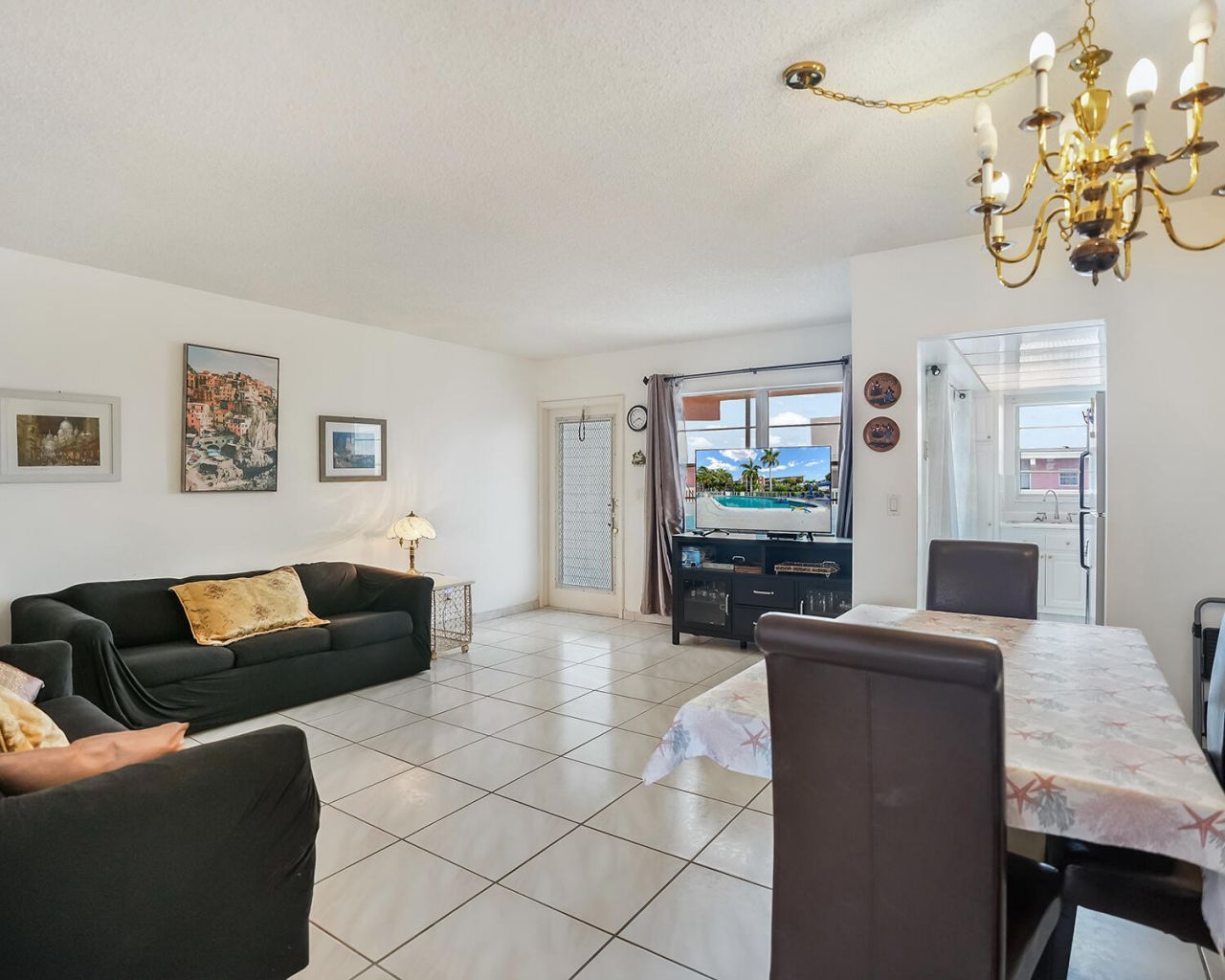 180 NE 12th Avenue, Unit 15E, Hallandale Beach, FL 33009 Photo