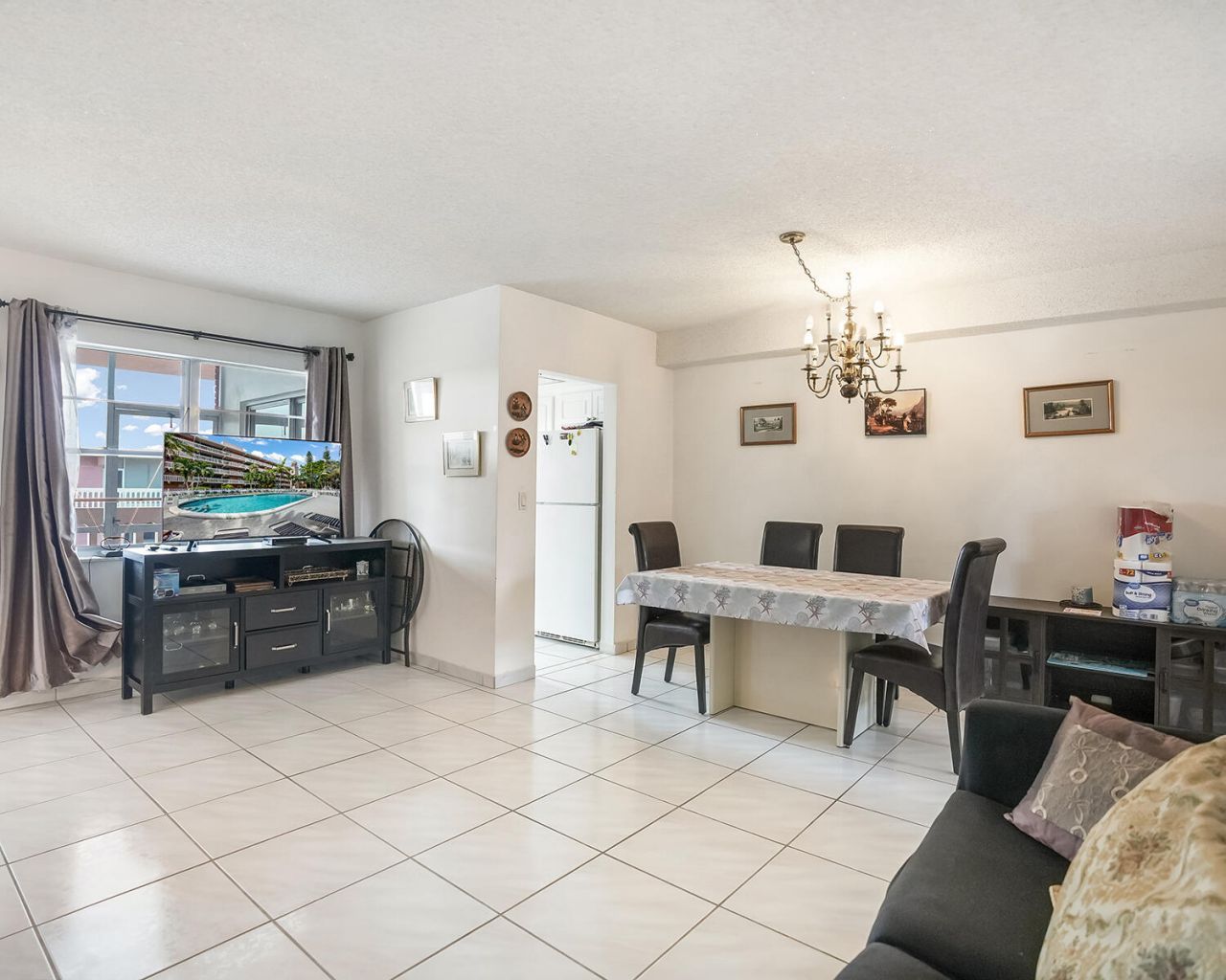 180 NE 12th Avenue, Unit 15E, Hallandale Beach, FL 33009 Photo