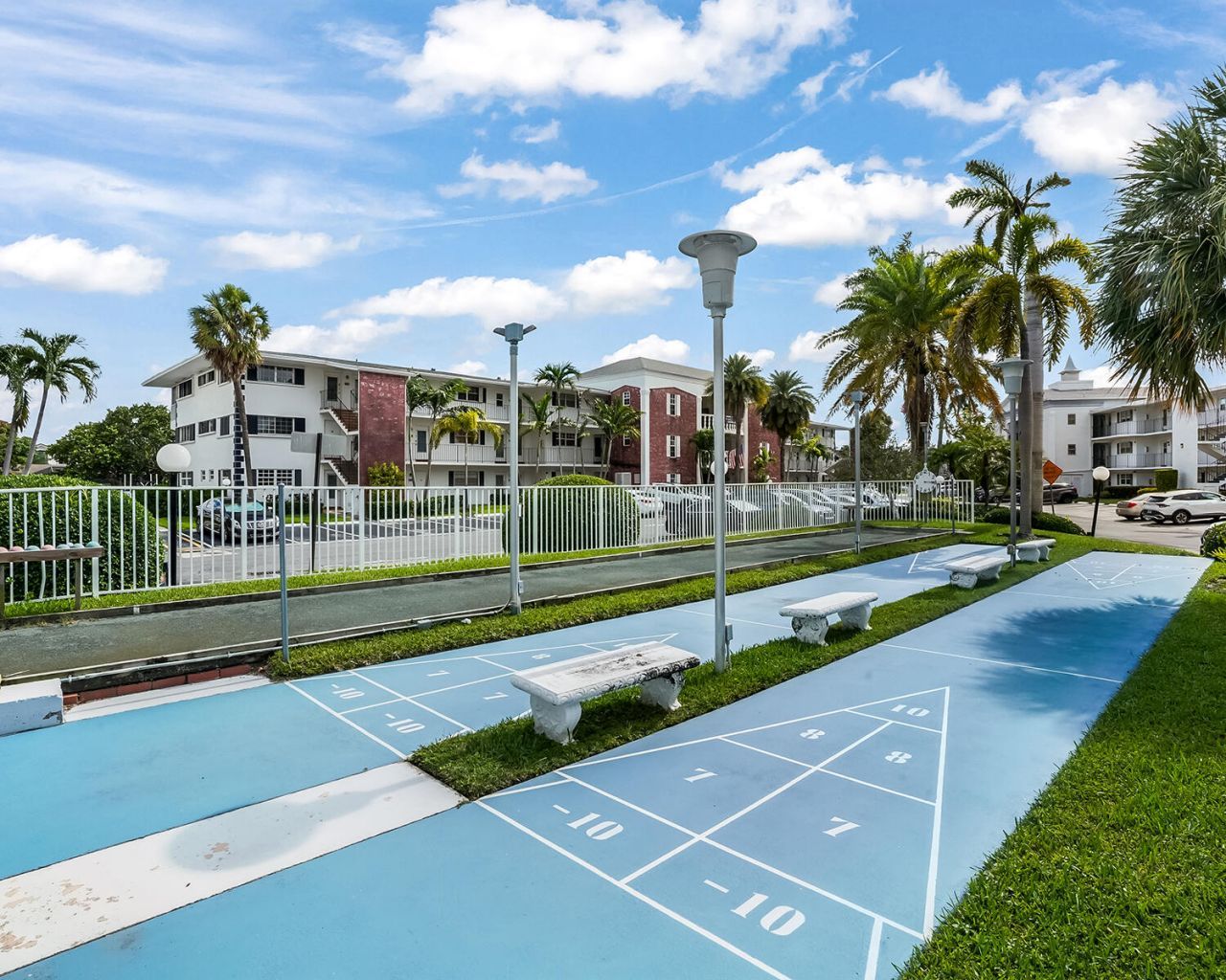 180 NE 12th Avenue, Unit 15E, Hallandale Beach, FL 33009 Photo