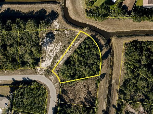 370 Pembroke ST , LEHIGH ACRES, FL 33974