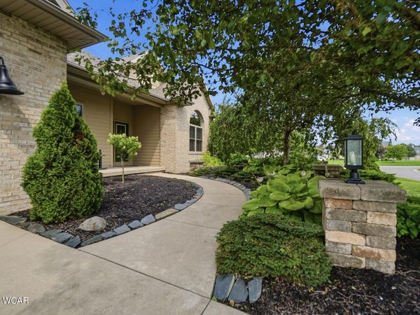 4178 Hickory Place, Lima, OH 45807