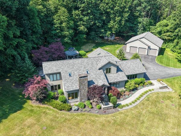 1 Rainbow Way, Malta, NY 12020