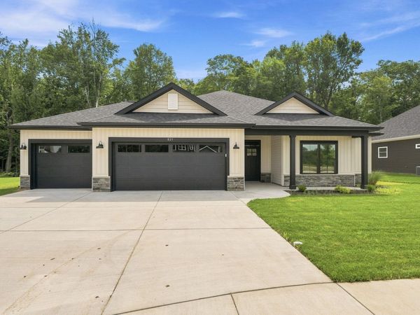 821 Hackberry Court, Frankfort, IN 46041