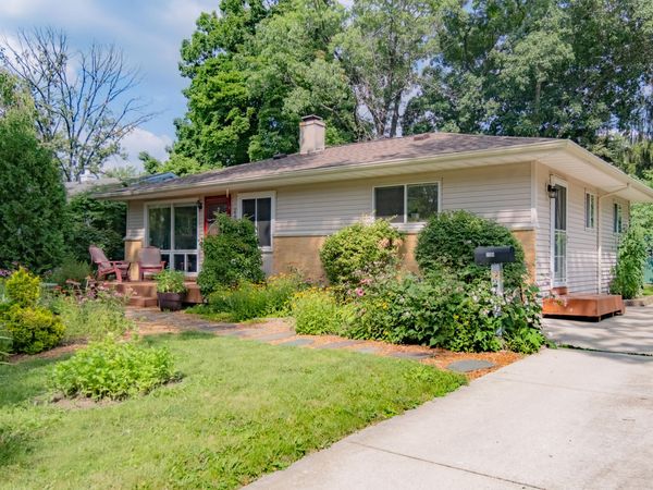 2104 S Circle Drive, Ann Arbor, MI 48103
