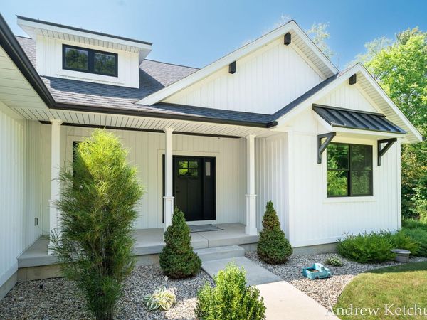 4664 6th Street, Caledonia, MI 49316