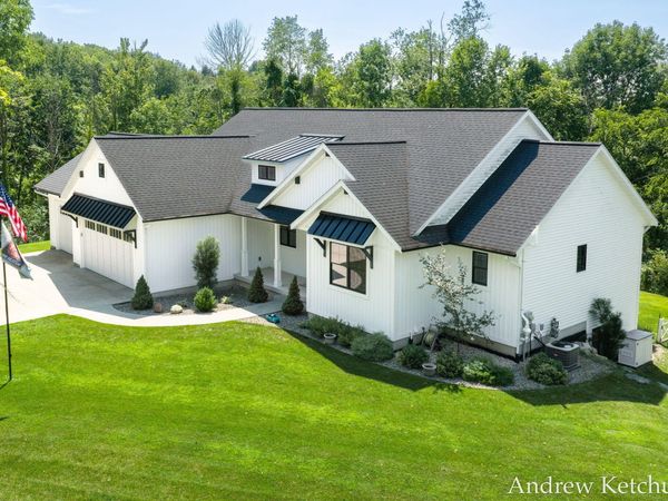 4664 6th Street, Caledonia, MI 49316