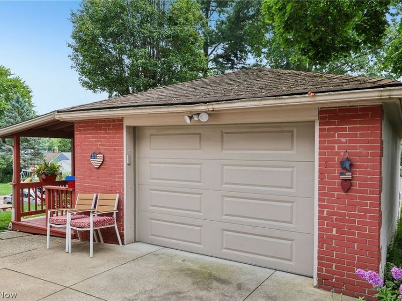 394 E Park Avenue, Barberton, OH 44203 Photo 2