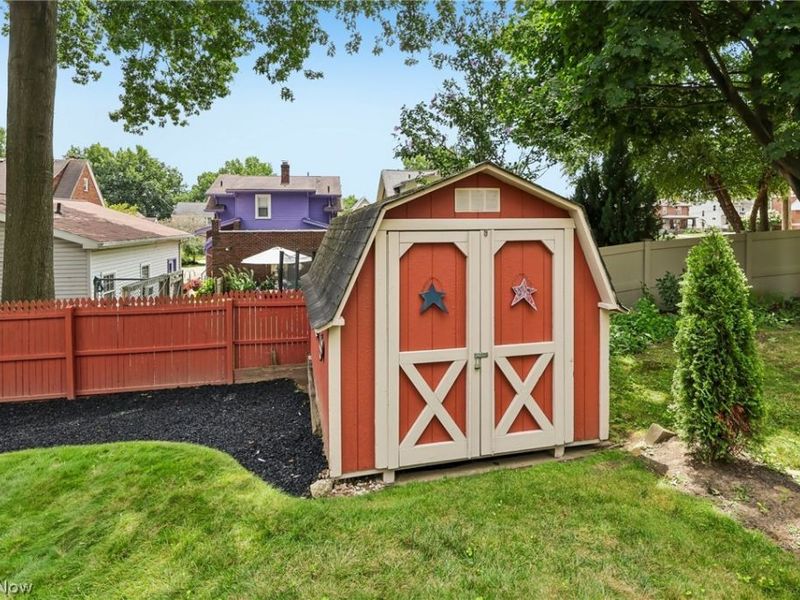 394 E Park Avenue, Barberton, OH 44203 Photo 5