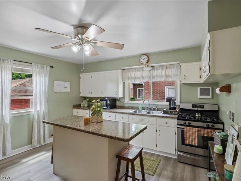 394 E Park Avenue, Barberton, OH 44203 Photo 9