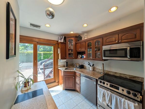 527 East 3rd, Unit 2, Boston, MA 02127