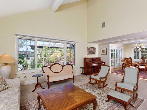 8745 Robin Hood Lane, La Jolla, CA 92037