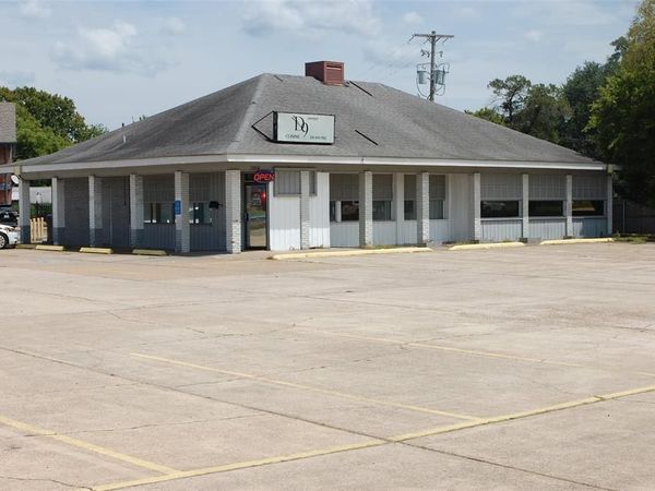 1964 Airline Drive , Bossier City, LA 71112