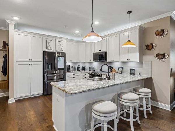 1735 Wittington Place, Unit 3207, Farmers Branch, TX 75234