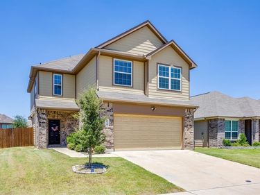 5044 Chital Drive, Fort Worth, TX 76036