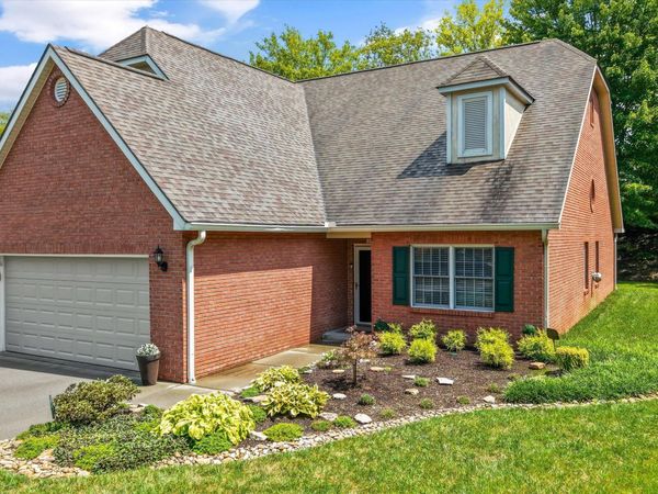 359 Paine Lake Drive, Sevierville, TN 37862
