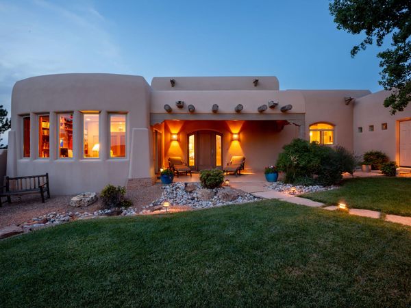 13501 Pino Canyon Place NE, Albuquerque, NM 87111
