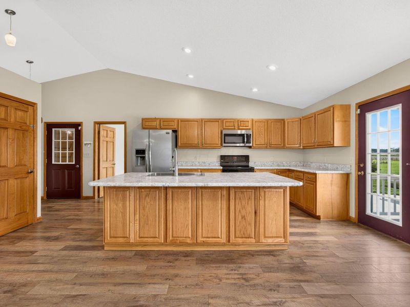 3857 Miller Road , Ashville, OH 43103 Photo 12