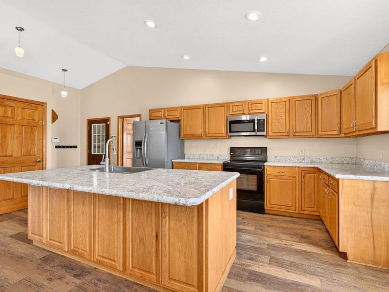 3857 Miller Road , Ashville, OH 43103 Photo 13