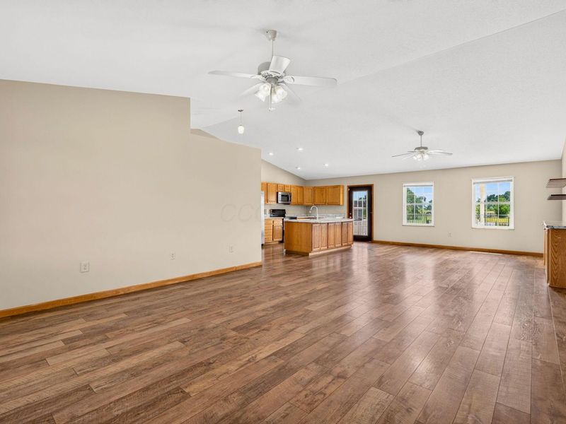 3857 Miller Road , Ashville, OH 43103 Photo 6