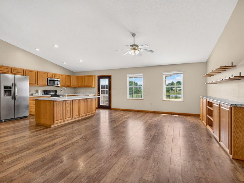 3857 Miller Road , Ashville, OH 43103 Photo 8