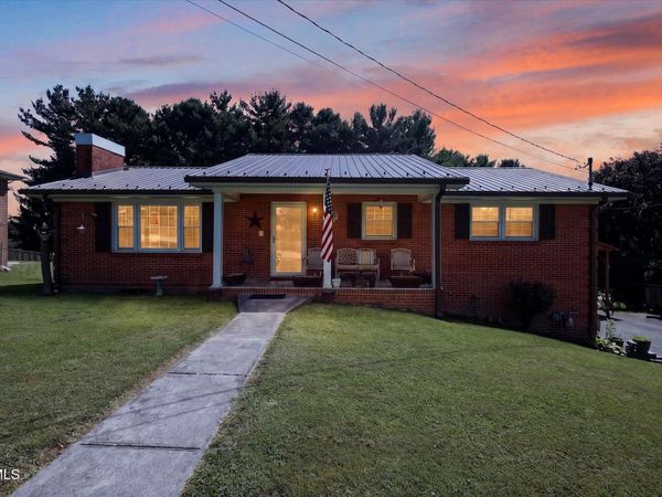 329 Spring Hill Terrace, Bristol, VA 24201