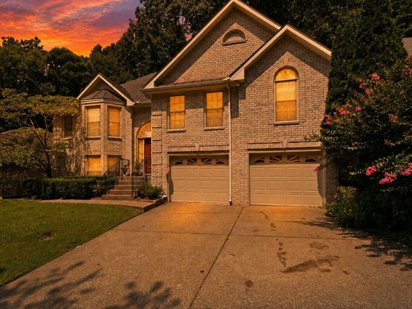 2953 Glenway Dr , Nashville, TN 37221