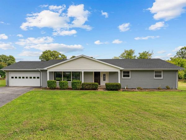 634 Wedgewood Circle , Bowling Green, KY 42103