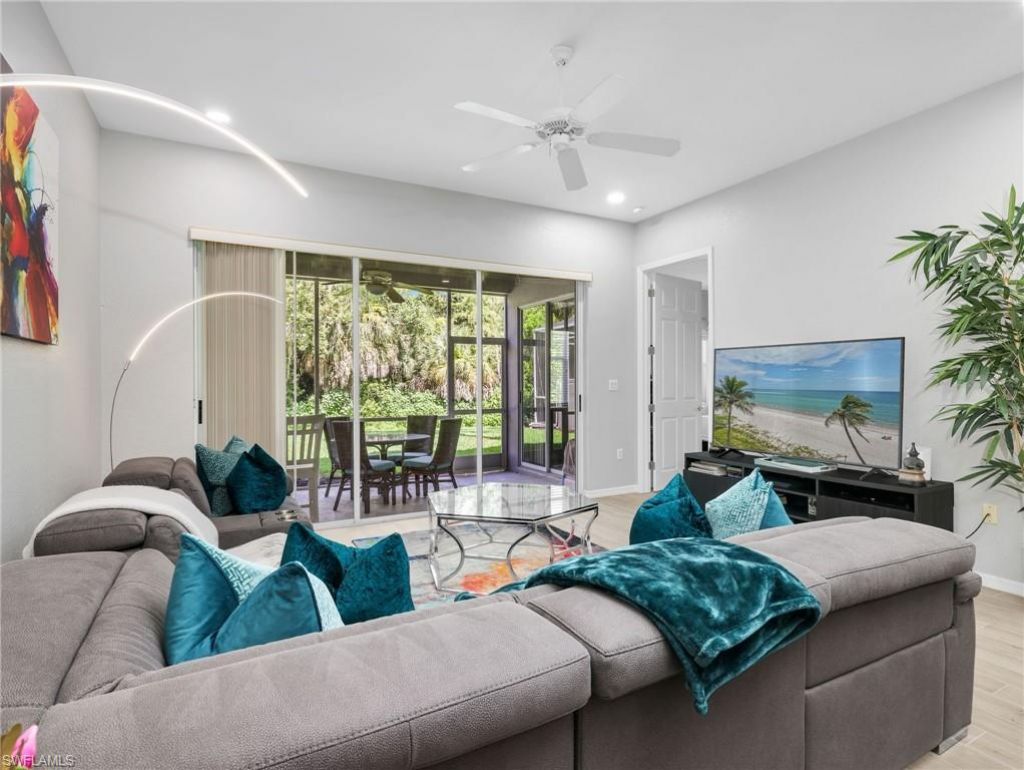 3625 Periwinkle Way, Unit 1-34, Naples, FL 34114 Photo