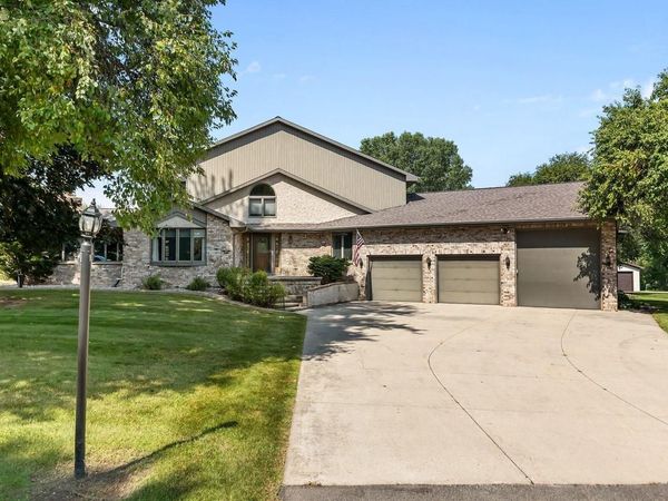 9 N KURT AVENUE, Appleton, WI 54913