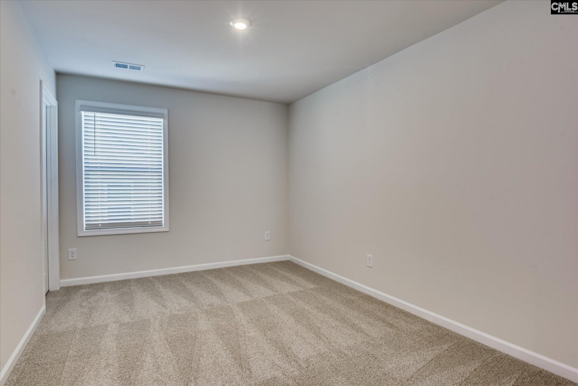 619 Griffon Drive  Photo 24