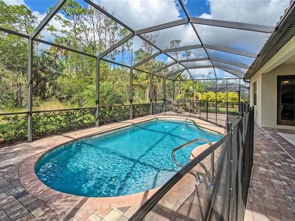 9387 Vercelli CT, NAPLES, FL 34113