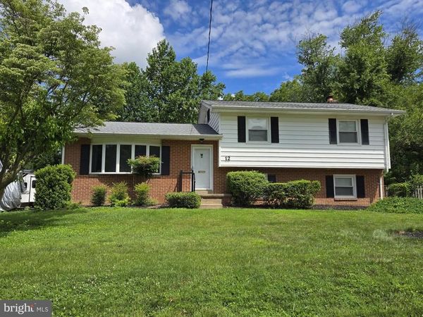 12 RITTER LANE, NEWARK, DE 19711
