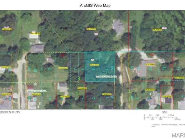 North 1st Street , Fieldon, IL 62031