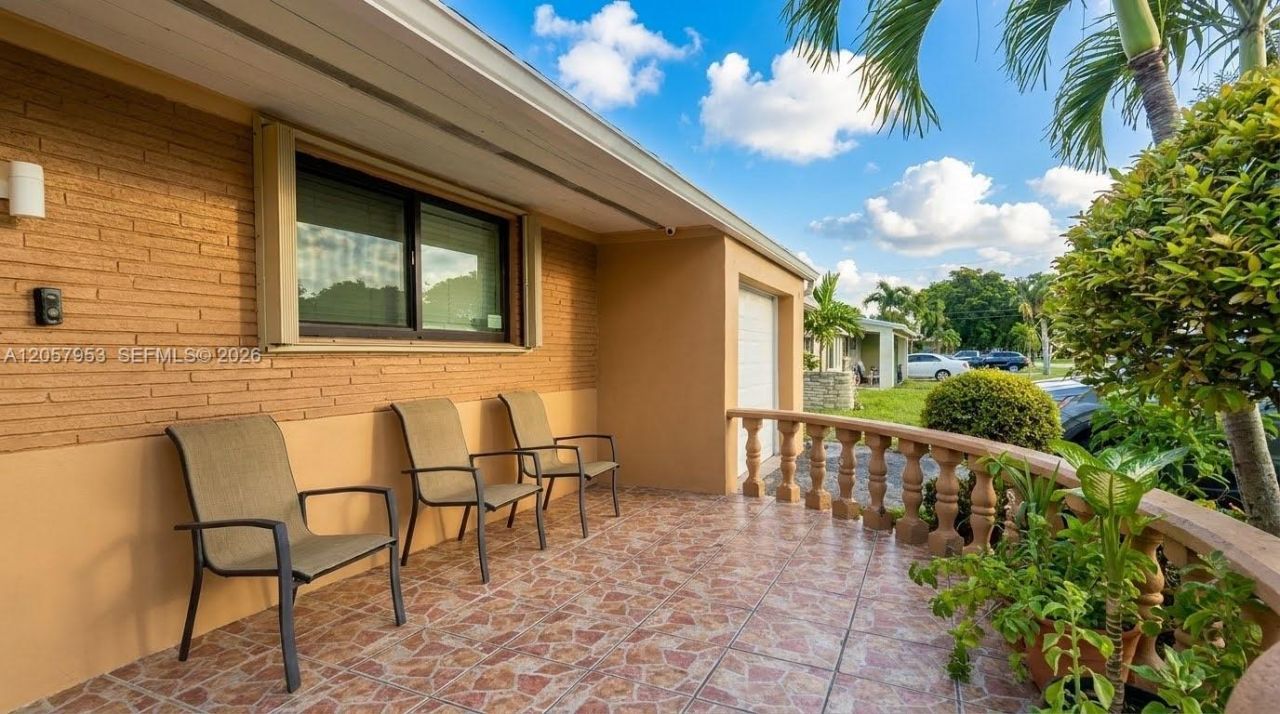 2200 Alcazar Dr, Miramar, FL 33023 Photo