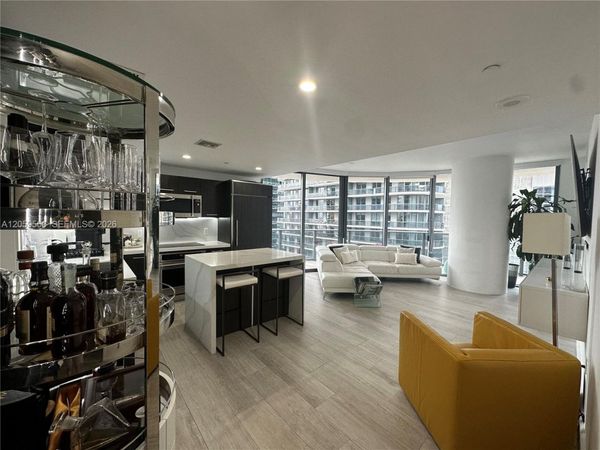 45 SW 9th St , Unit 2501, Miami, FL 33130