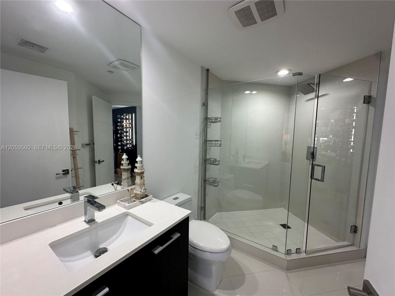 45 SW 9th St , Unit 2501, Miami, FL 33130 Photo