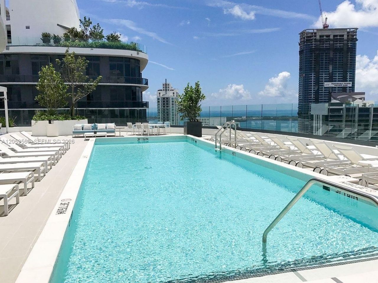 45 SW 9th St , Unit 2501, Miami, FL 33130 Photo