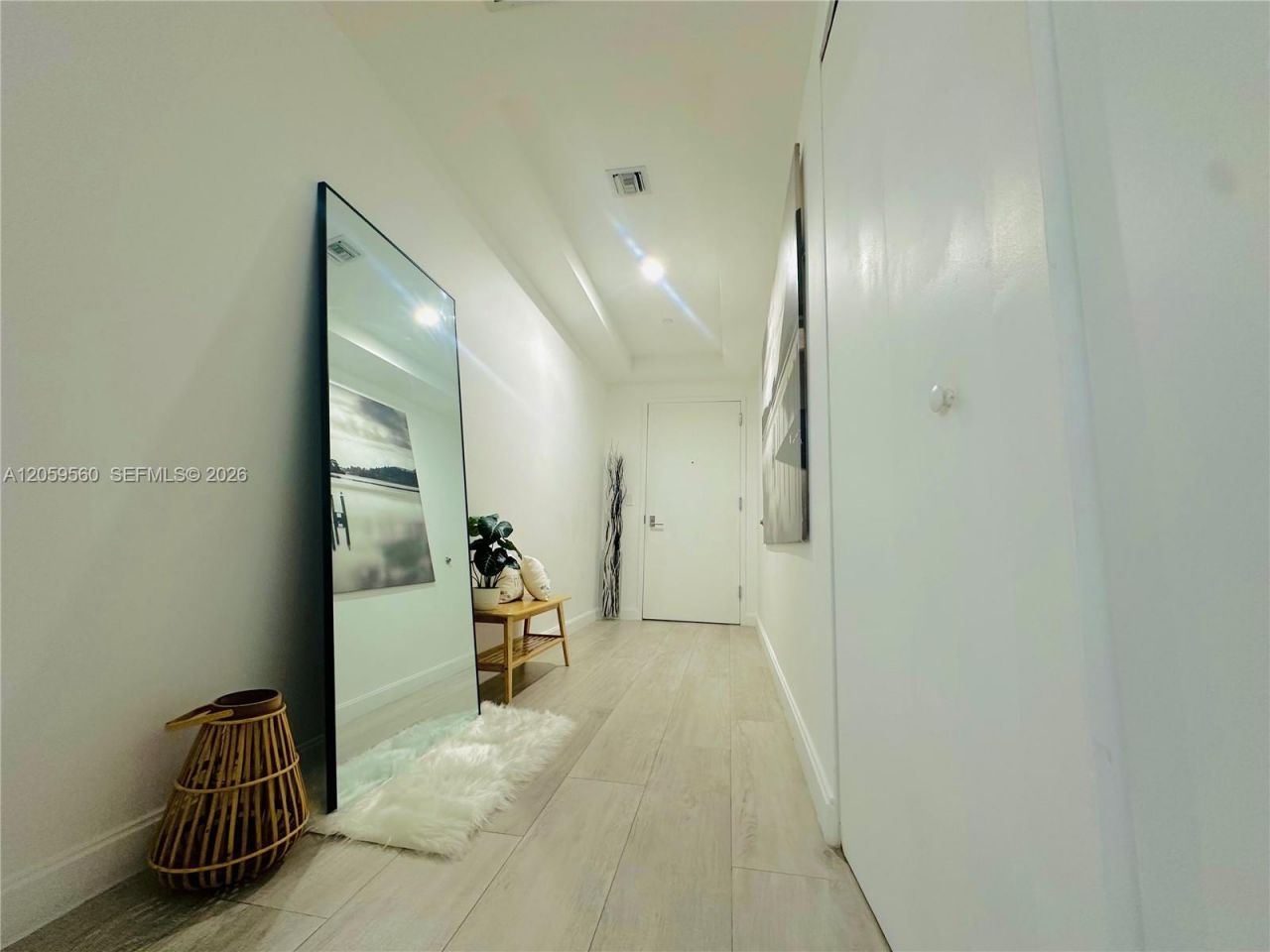 45 SW 9th St , Unit 2501, Miami, FL 33130 Photo