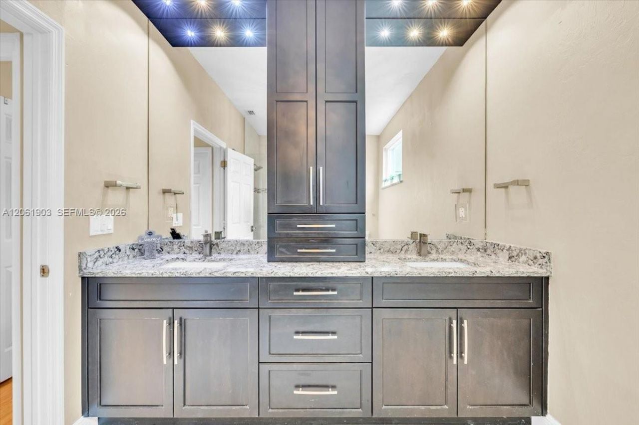 12898 Kedleston Circle , Fort Myers, FL 33912 Photo