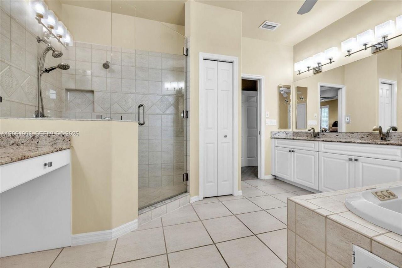 12898 Kedleston Circle , Fort Myers, FL 33912 Photo