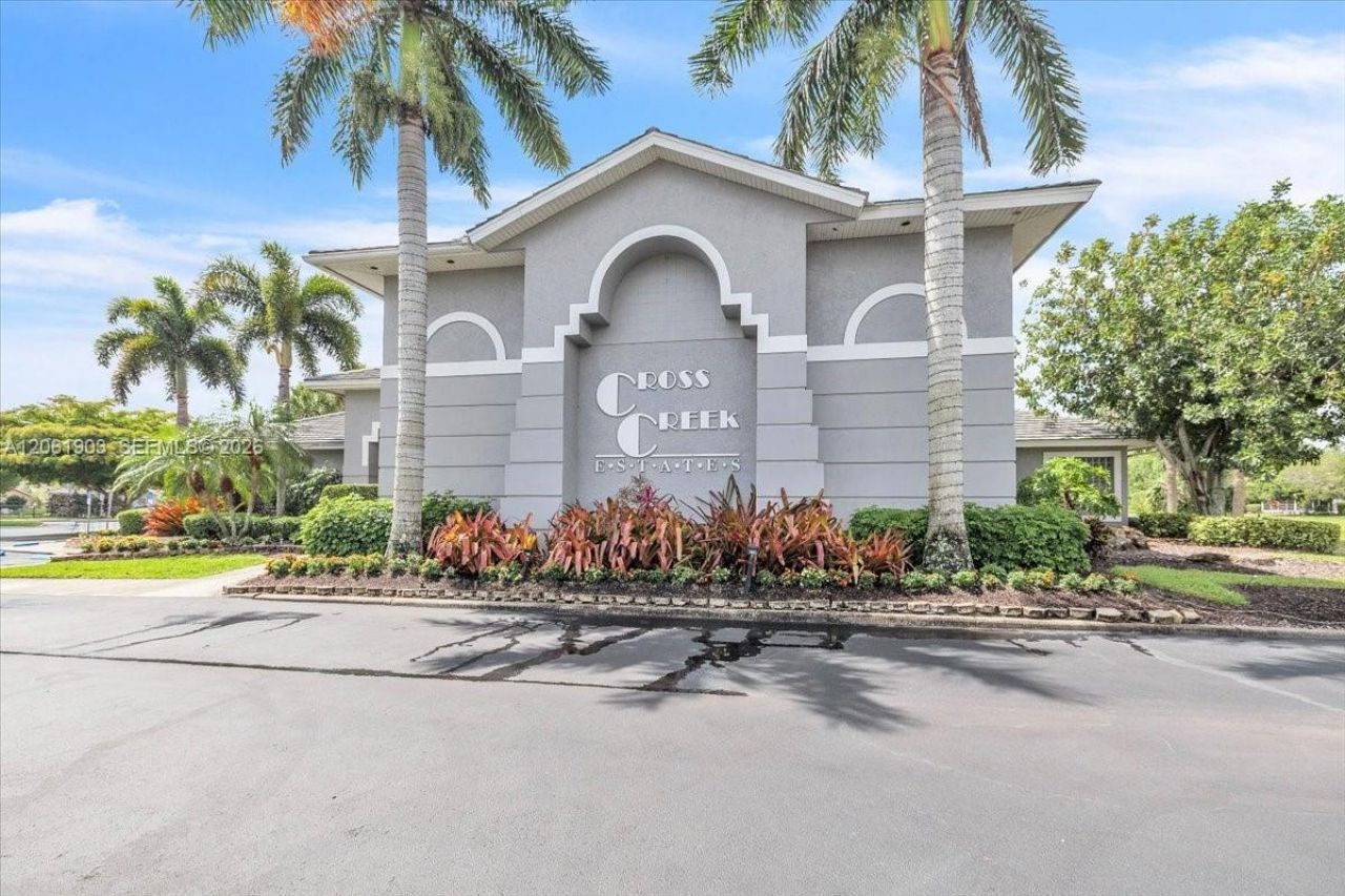 12898 Kedleston Circle , Fort Myers, FL 33912 Photo