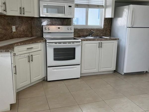 Unit 1, Miami, FL 33184