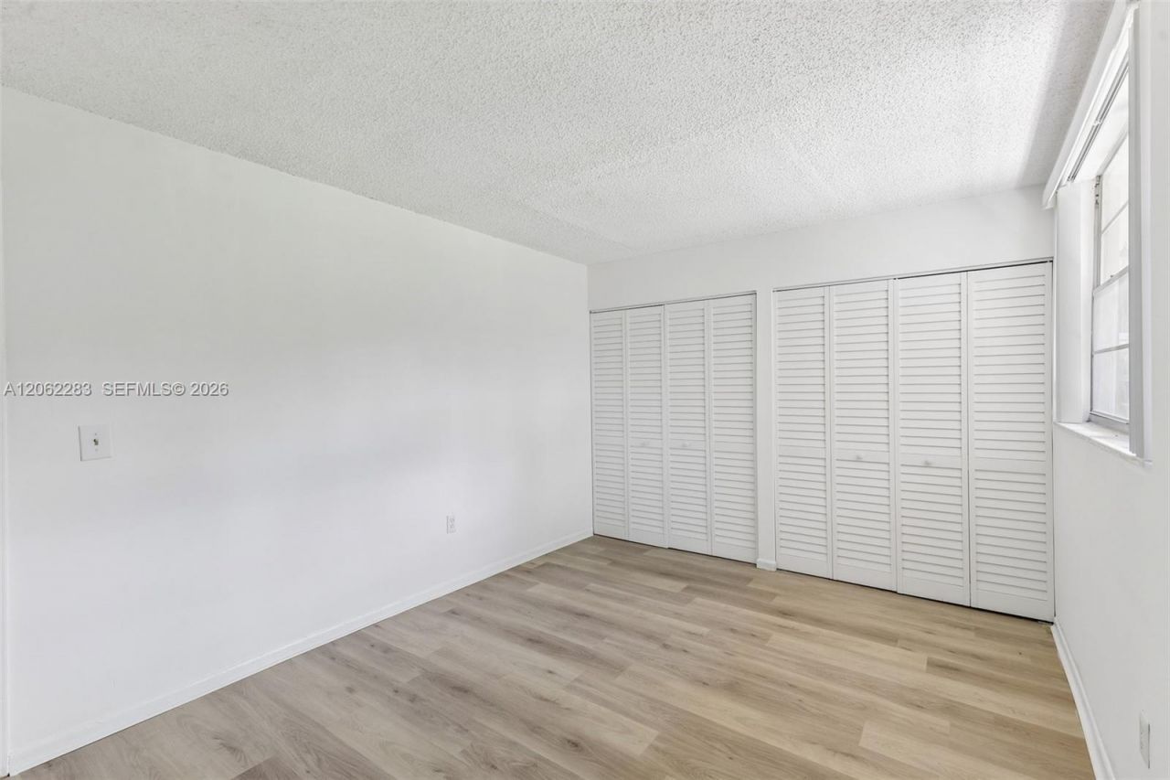1900 W 68th St , Unit B203, Hialeah, FL 33014 Photo