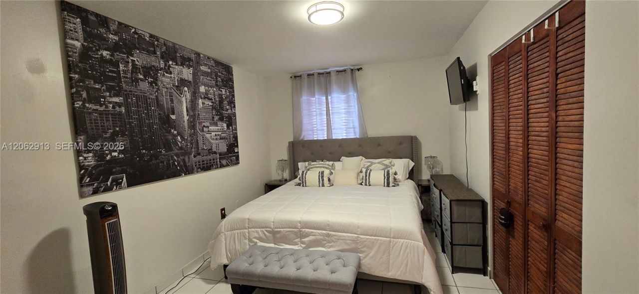 1345 W 41st St, Unit 6, Hialeah, FL 33012 Photo