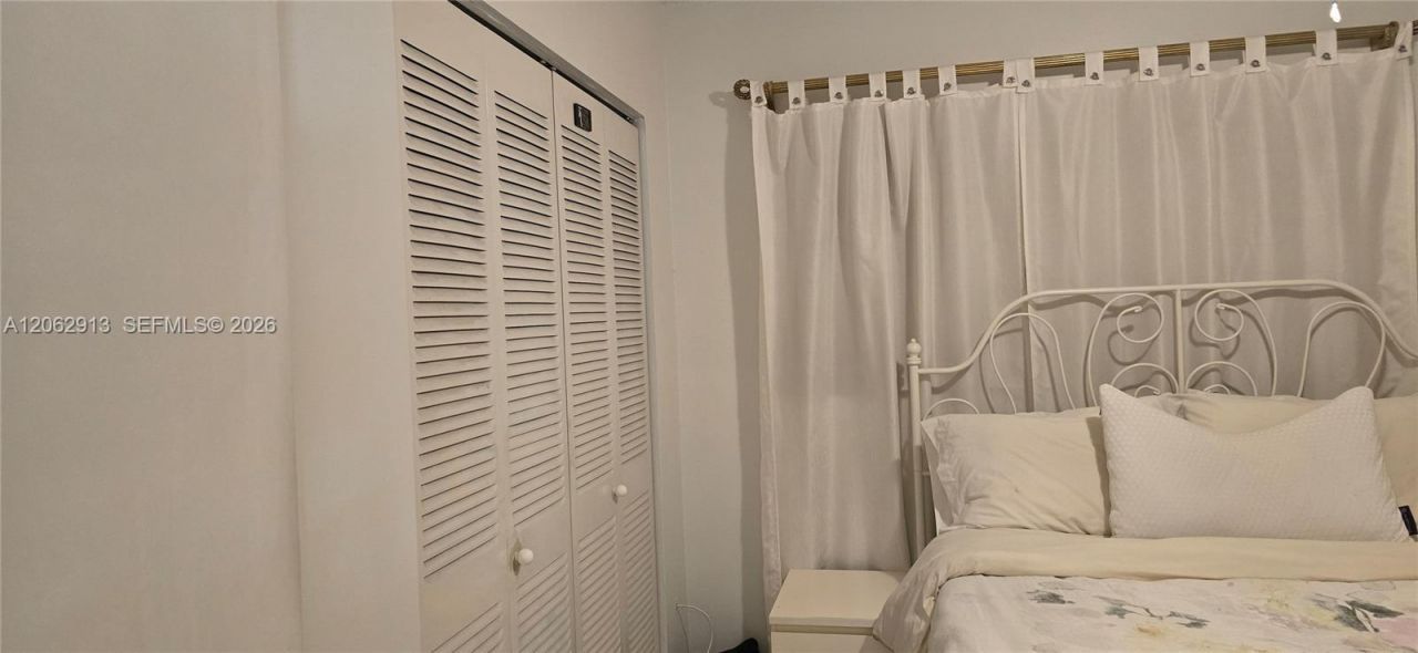 1345 W 41st St, Unit 6, Hialeah, FL 33012 Photo
